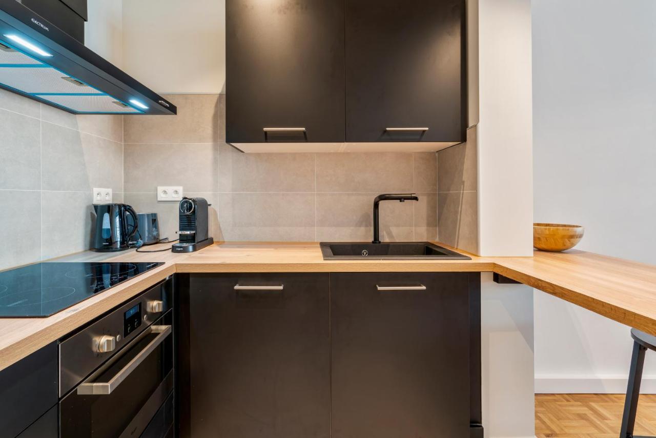 Fantastically Located Modern Apartment With Garage Available Oostende Exteriör bild